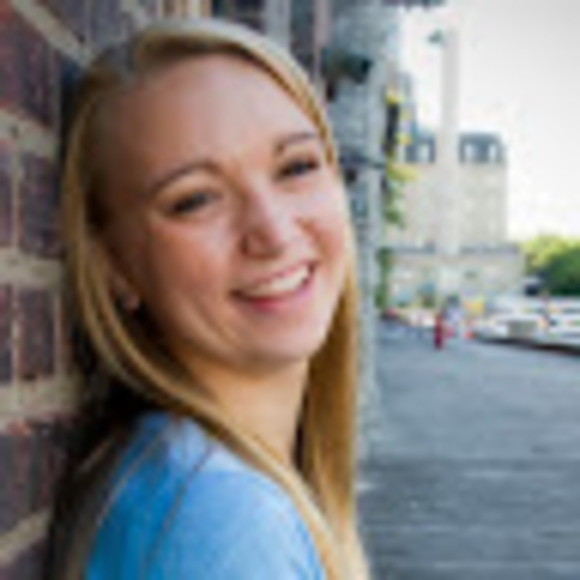 Meet your Posher, Emily - Picture 1 of 1